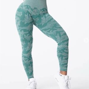 NVGTN Teal Camouflage Seamless Leggings